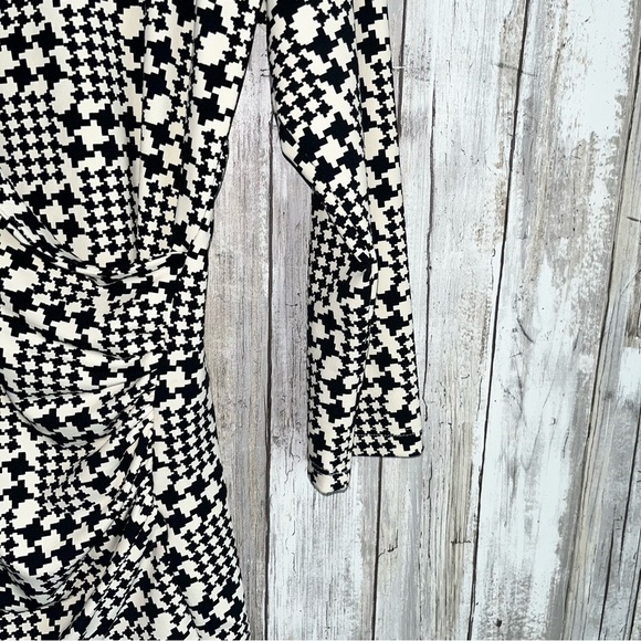 Talbots Houndstooth Blouse - Picture 5 of 6